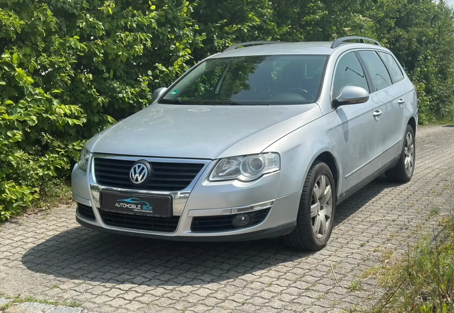 Volkswagen Passat Variant 1.9 TDI Comfortline*TÜV 11/2025*TEMPOMAT*KLIMAA Grau - 1