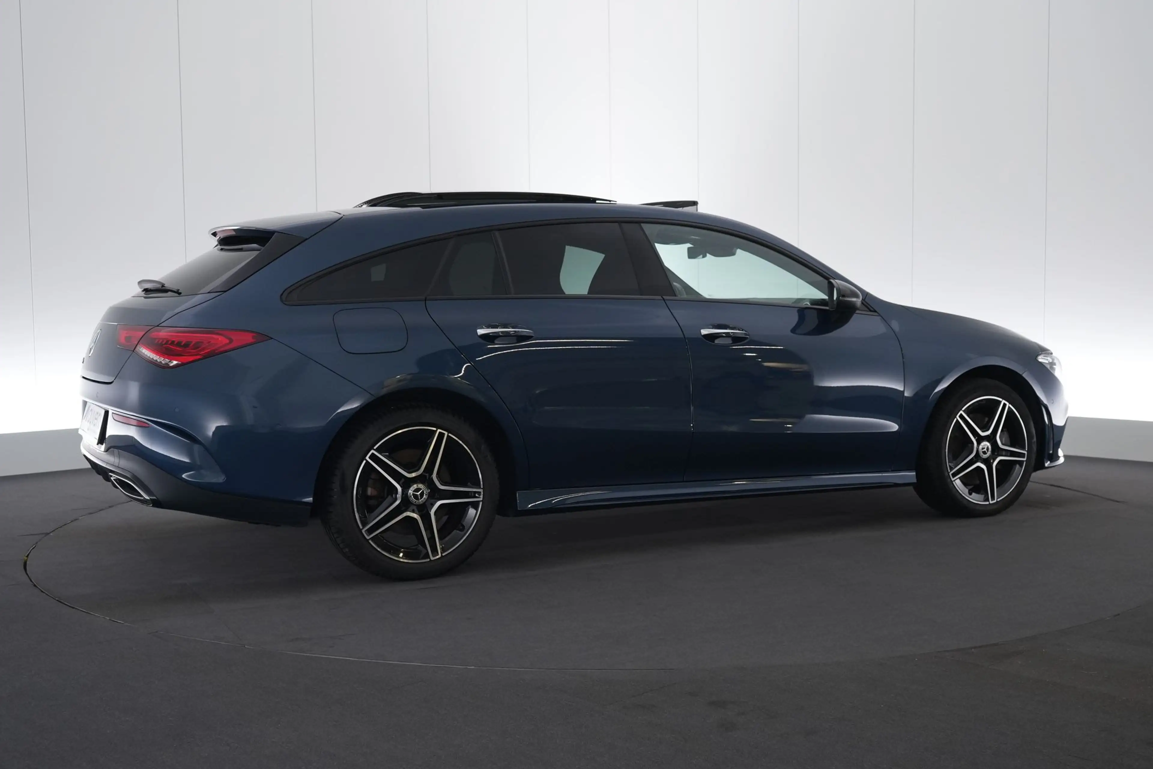 Mercedes-Benz CLA 250 SB 250e PHEV Business Solution AMG Line Plus LEDER — photo 6
