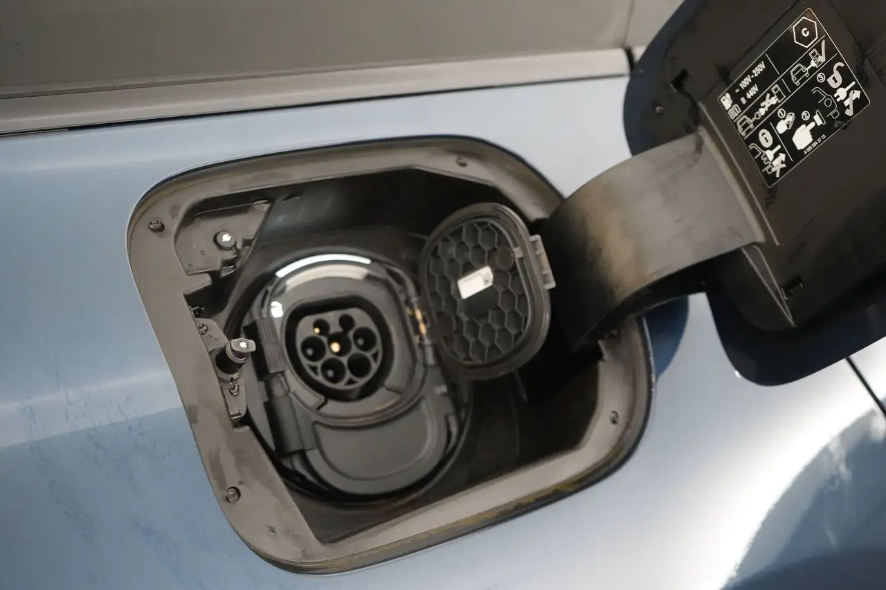 Mercedes-Benz CLA SB 250e PHEV Business Solution AMG Line Plus LEDER, миниатюра 25