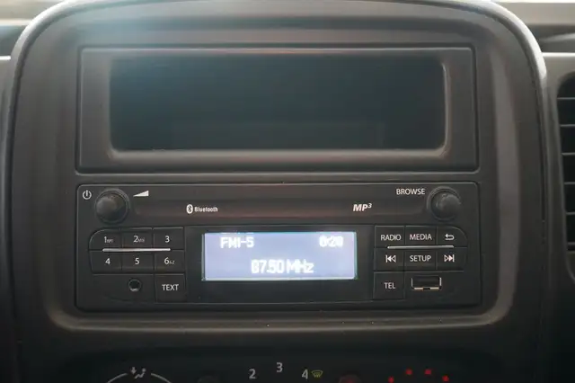 Opel Vivaro view 12