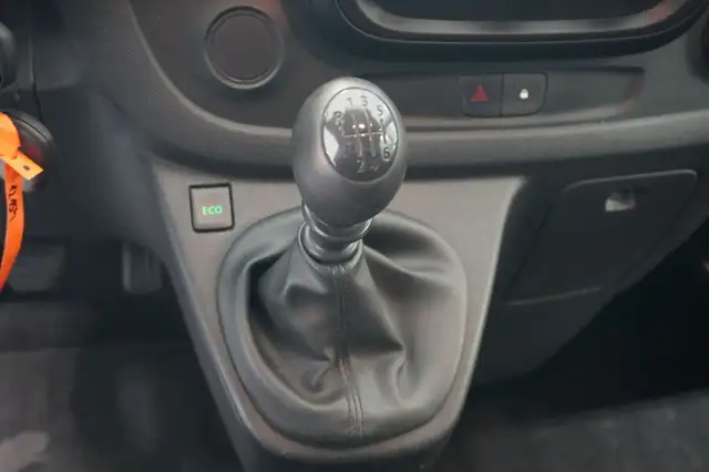Opel Vivaro view 14