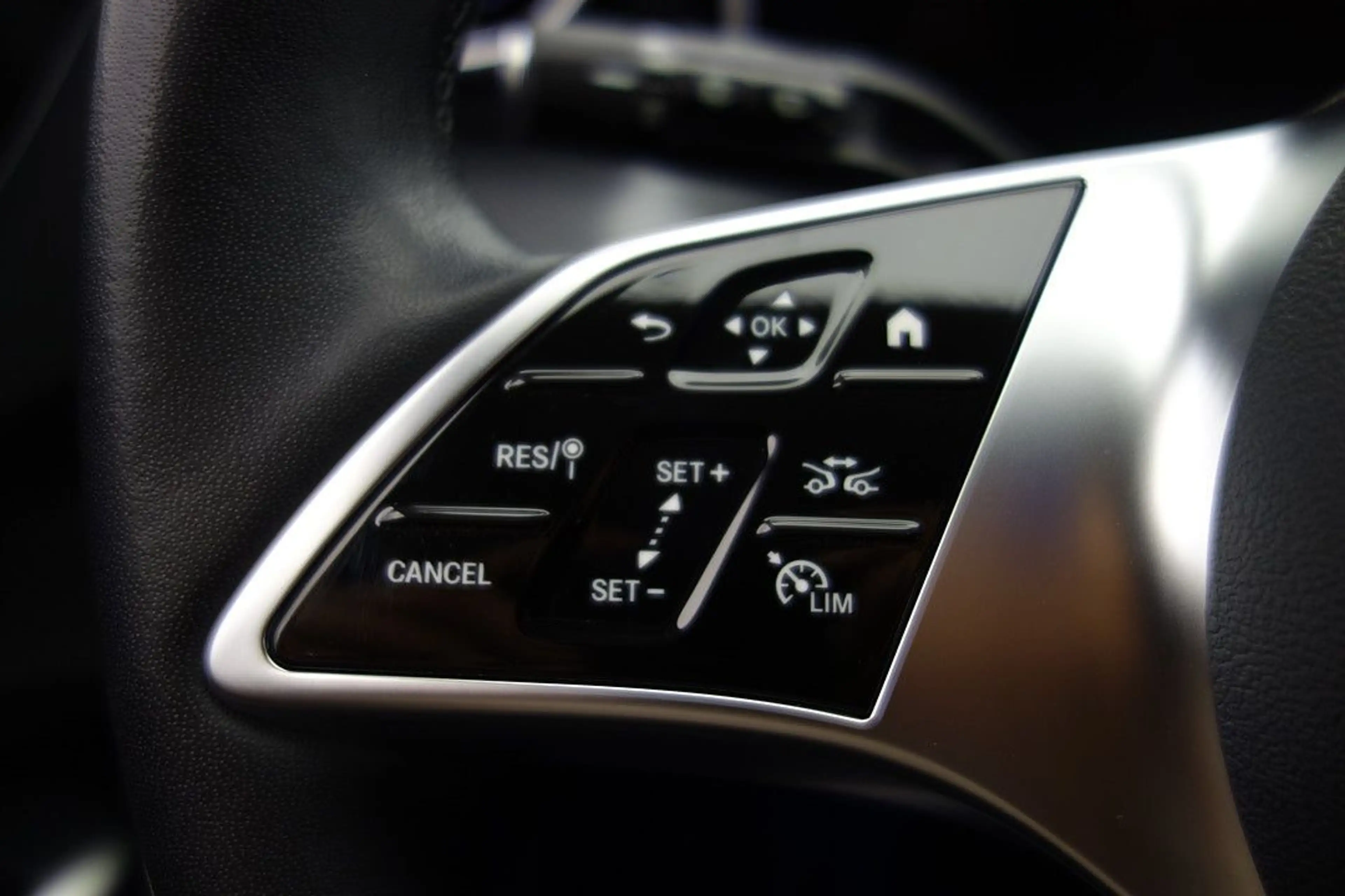 Mercedes-Benz C 200 d T 9G-TRONIC RFKMRA+E-HECK+E-SITZE+ACC+LED — photo 31
