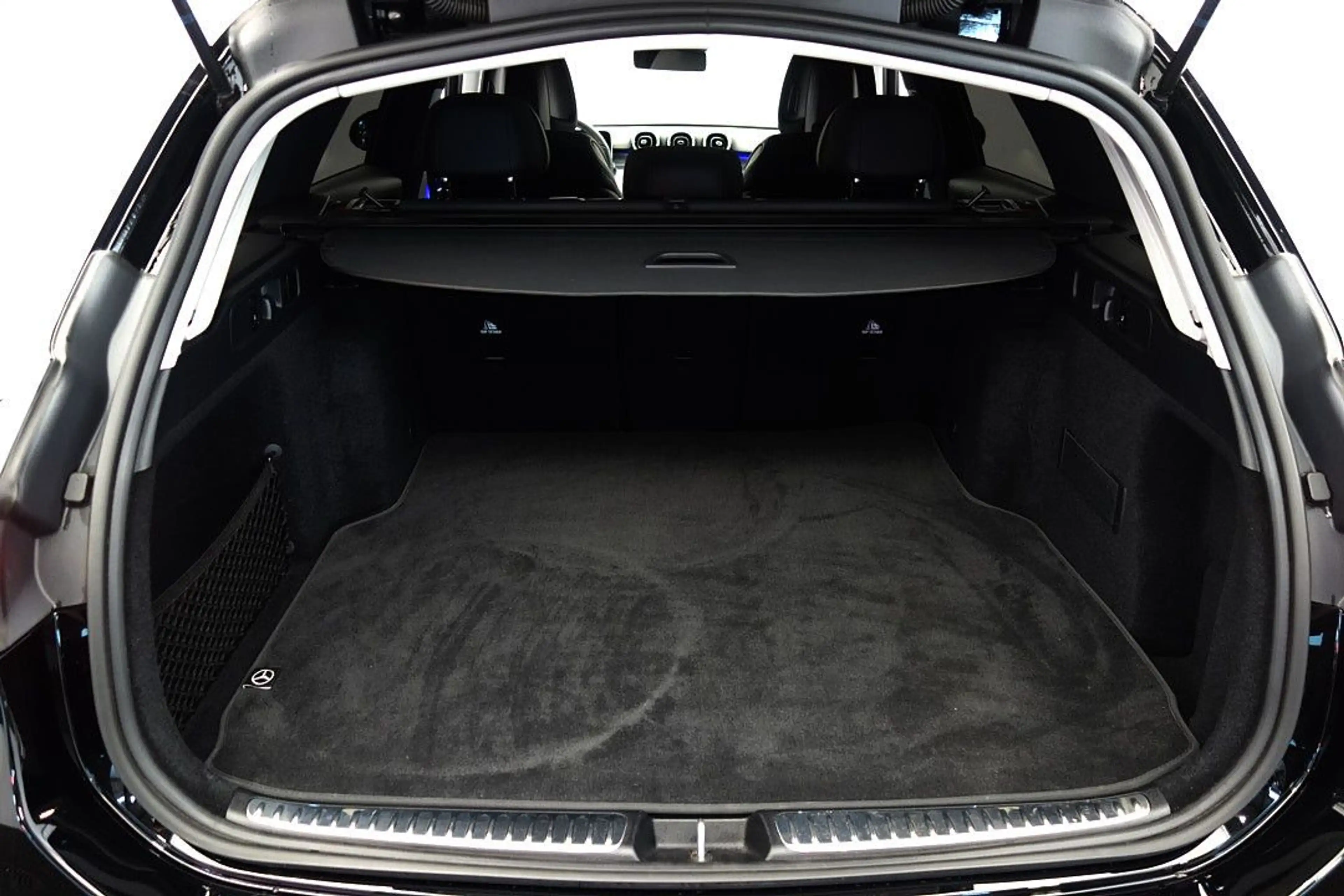Mercedes-Benz C 200 d T 9G-TRONIC RFKMRA+E-HECK+E-SITZE+ACC+LED — photo 17