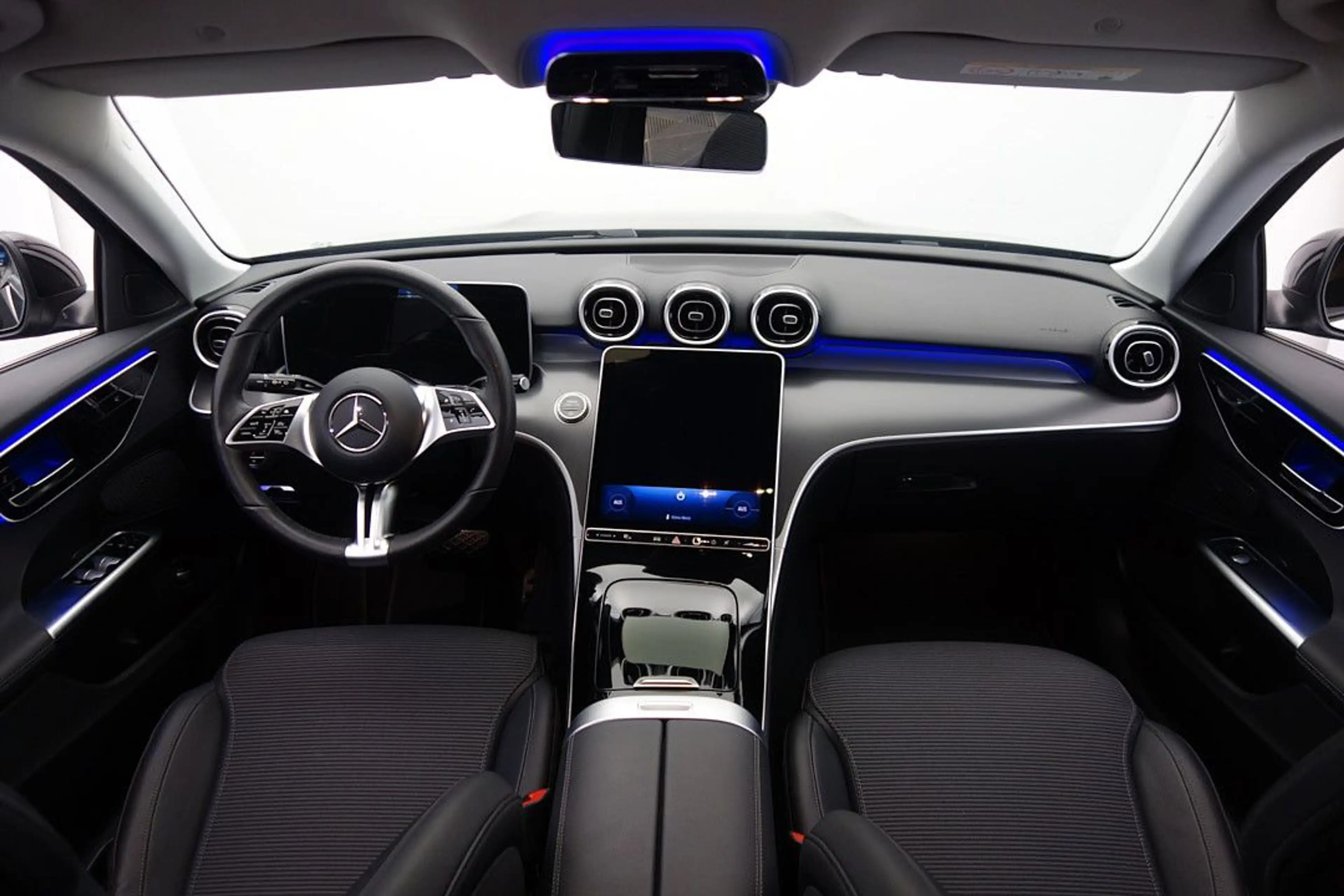 Mercedes-Benz C 200 d T 9G-TRONIC RFKMRA+E-HECK+E-SITZE+ACC+LED — photo 11