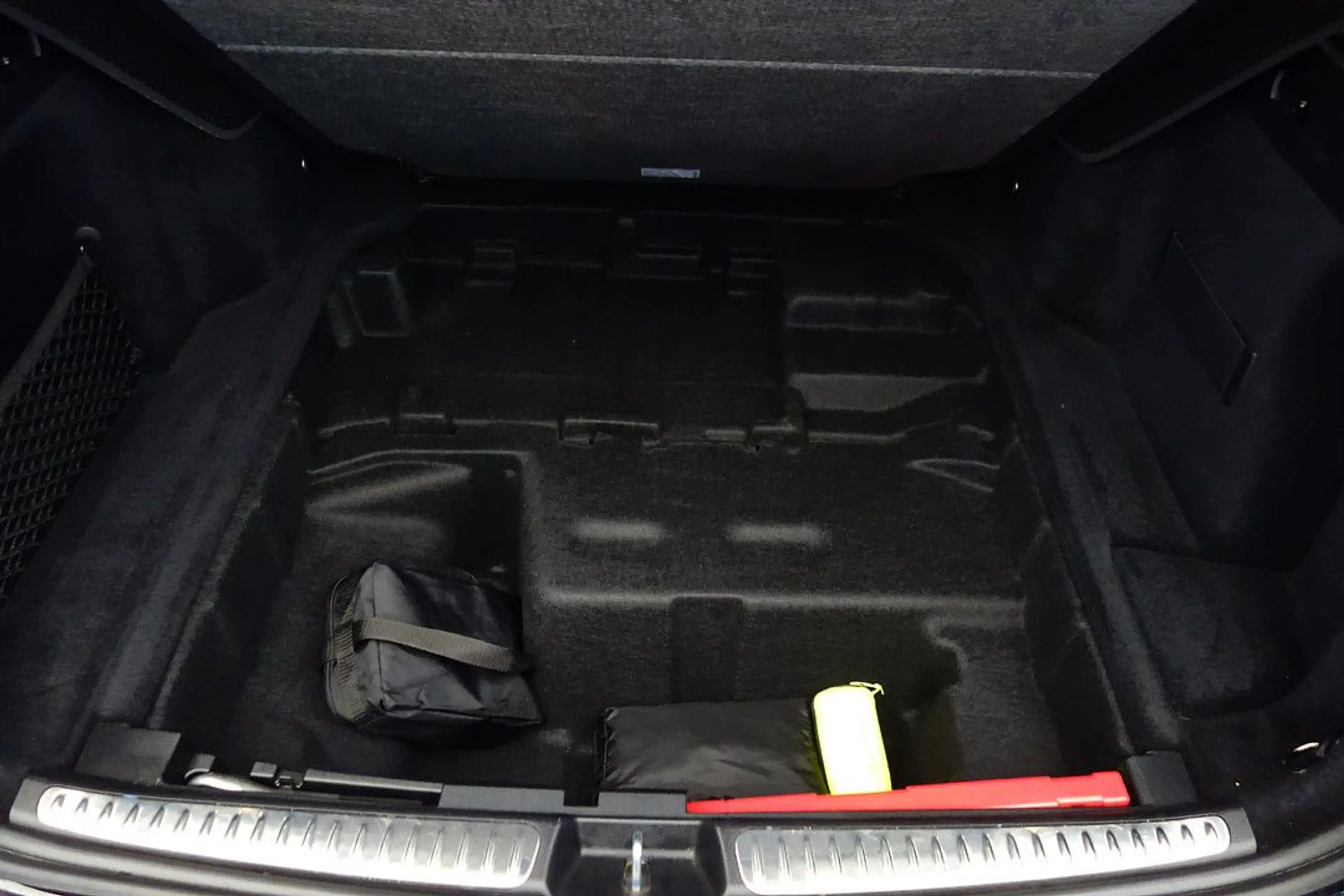 Mercedes-Benz C 200 d T 9G-TRONIC RFKMRA+E-HECK+E-SITZE+ACC+LED — photo 18