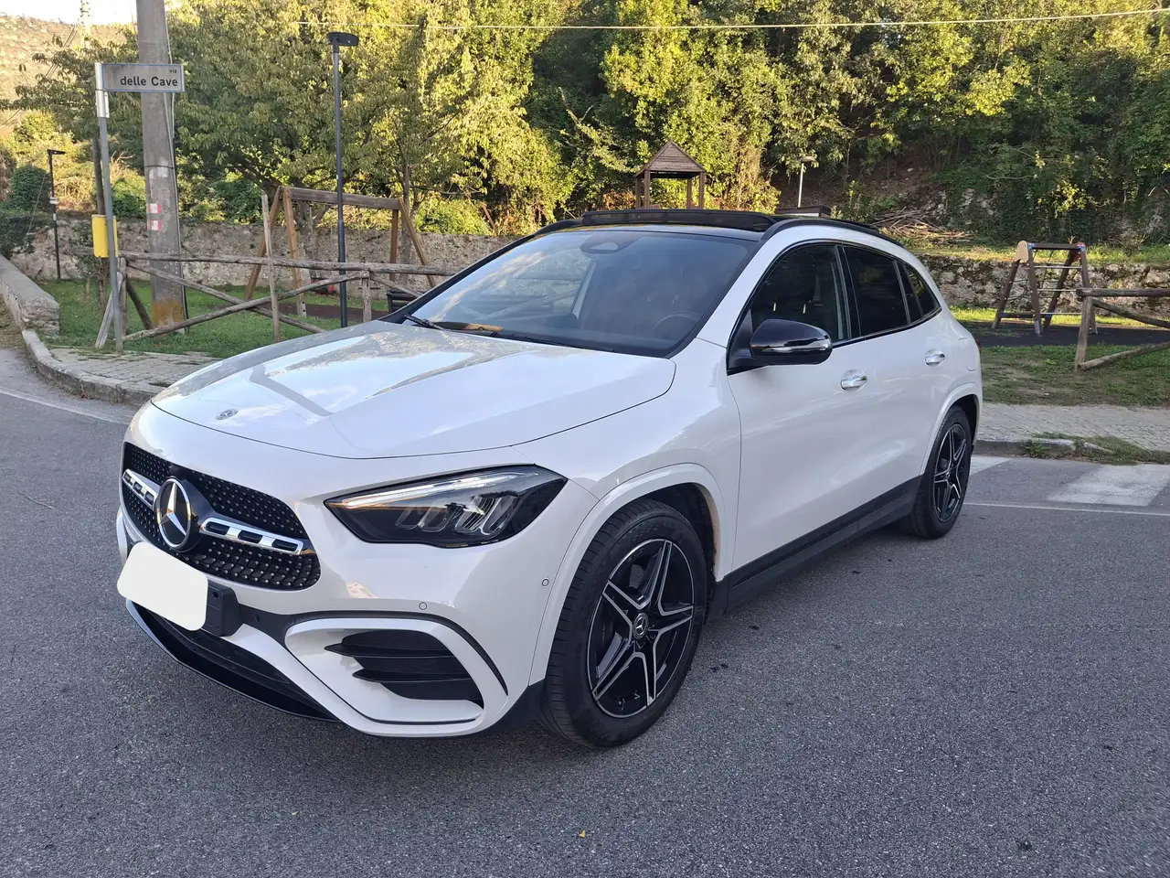 Mercedes-Benz GLA 180