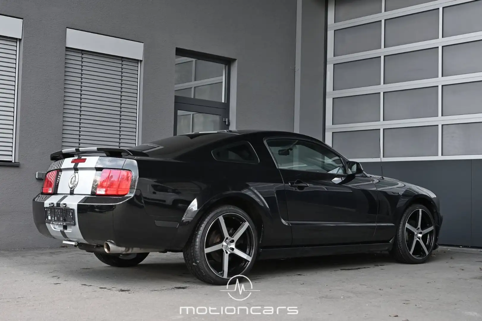 Ford Mustang V6 Pickerl NEU Schwarz - 2