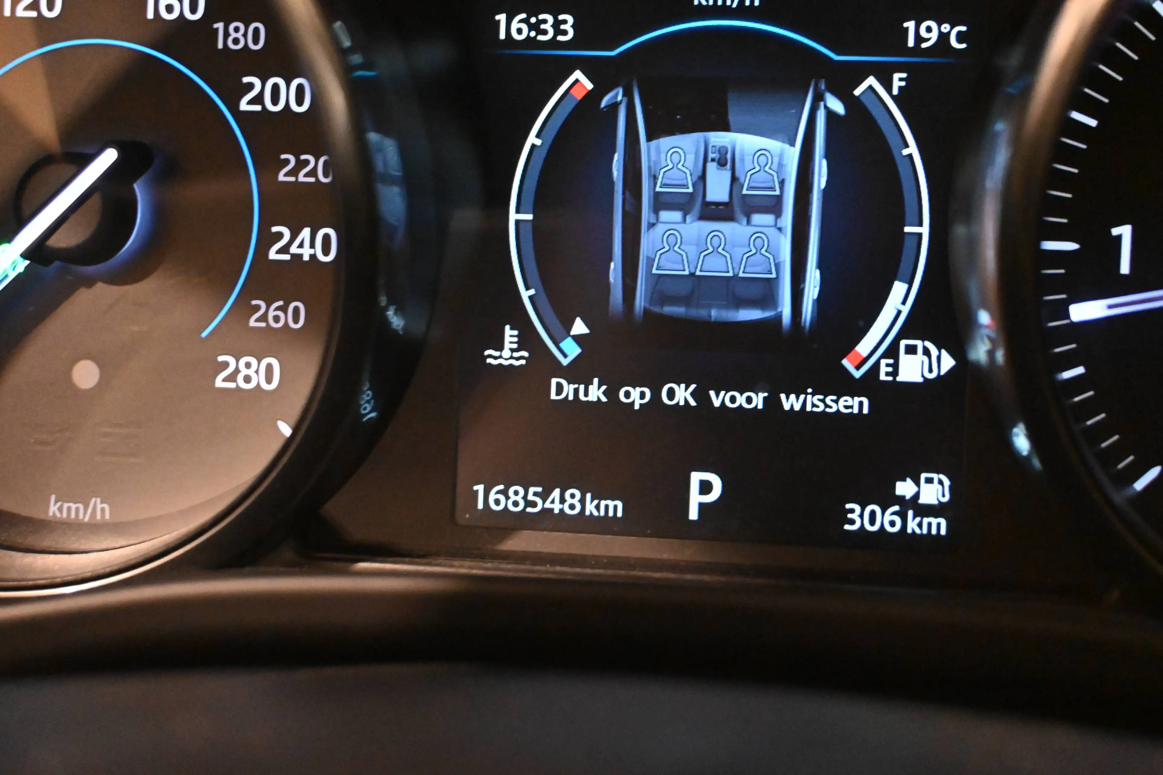 Jaguar XE XE 2.0 D EURO 6b / PACK SPORT / AUTO / CAMERA / LEDS / GPS NAVIGATION / PDC !! — photo 11