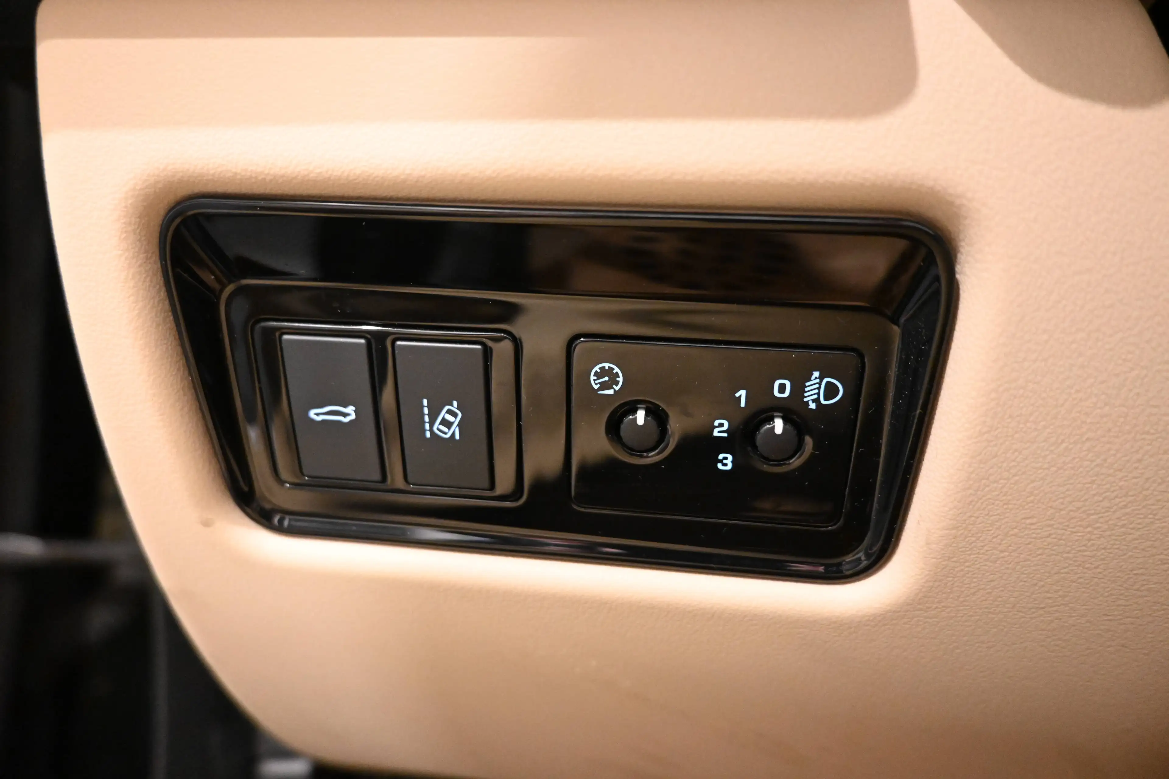 Jaguar XE XE 2.0 D EURO 6b / PACK SPORT / AUTO / CAMERA / LEDS / GPS NAVIGATION / PDC !! — photo 12