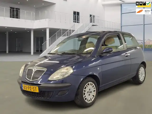 Lancia Ypsilon
