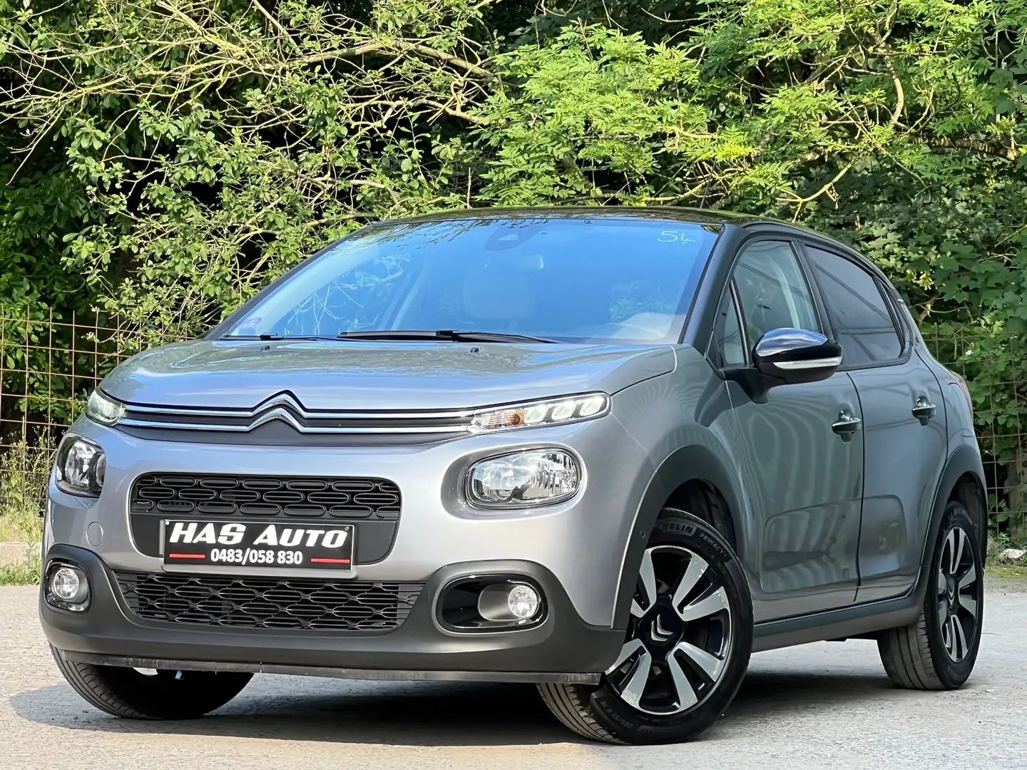 Citroen C3 1.2i//B.AUTO//EURO6D//CARNETCOMPLET Gris - 1