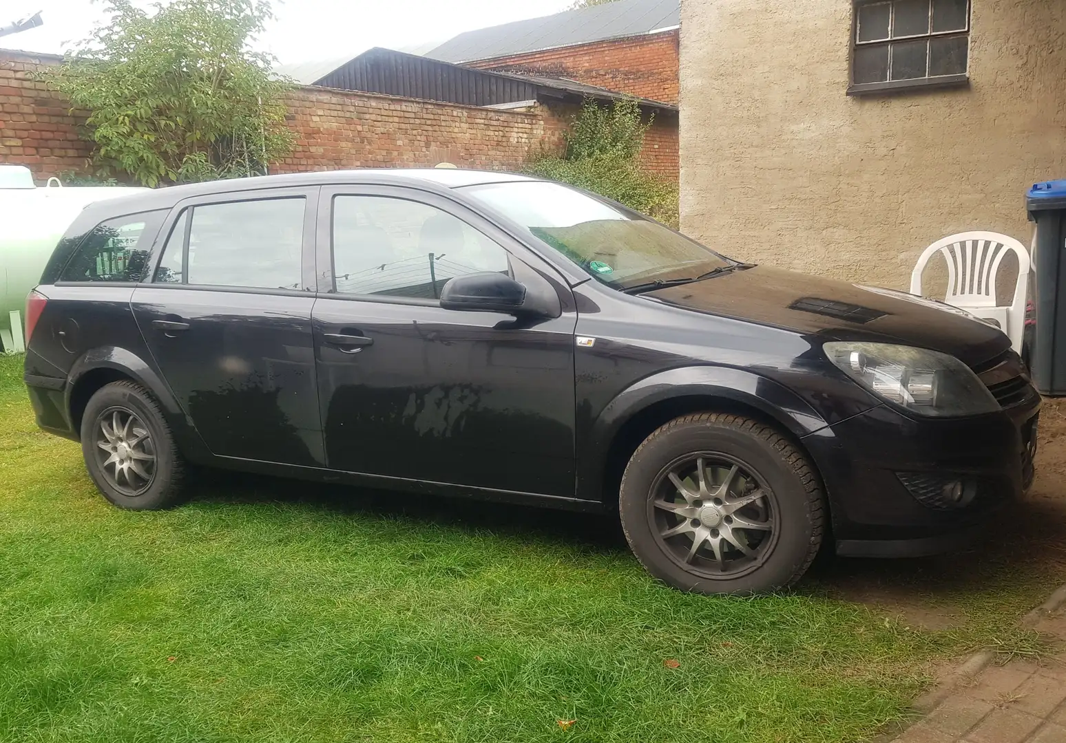 Opel Astra Astra 1.4 Caravan Selection 110 Jahre Schwarz - 2