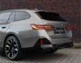BMW 550 5-serie Touring 550e xDrive | Sportstoel - Pano - Grijs - thumbnail 25