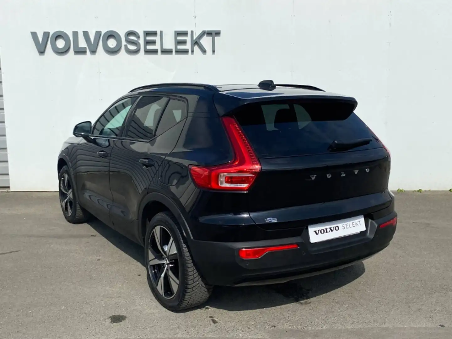 Volvo XC40 P8 AWD 408ch R-Design EDT Noir - 2