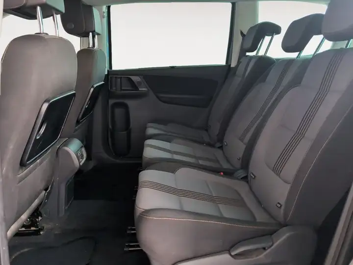Volkswagen Sharan 2017, foto 12