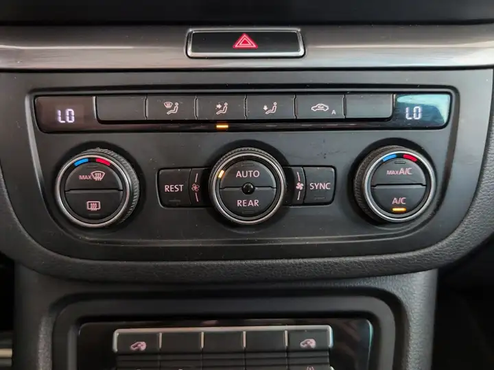 Volkswagen Sharan 2017, foto 24