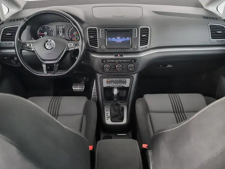 Volkswagen Sharan 2017, foto 9