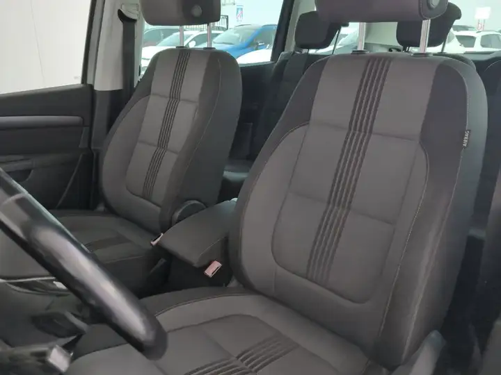 Volkswagen Sharan 2017, foto 25
