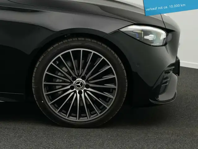 Mercedes-Benz C-Class view 8