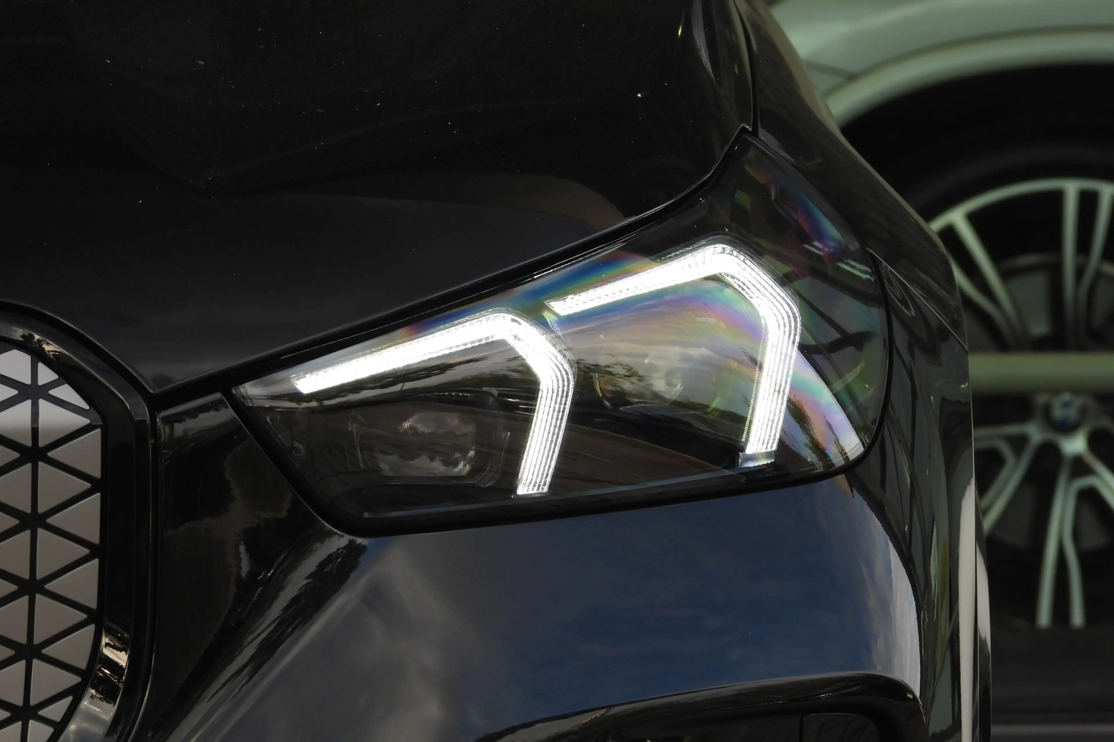BMW iX1 eDrive20 M Sport / Panoramadak / Trekhaak / Sports — photo 10