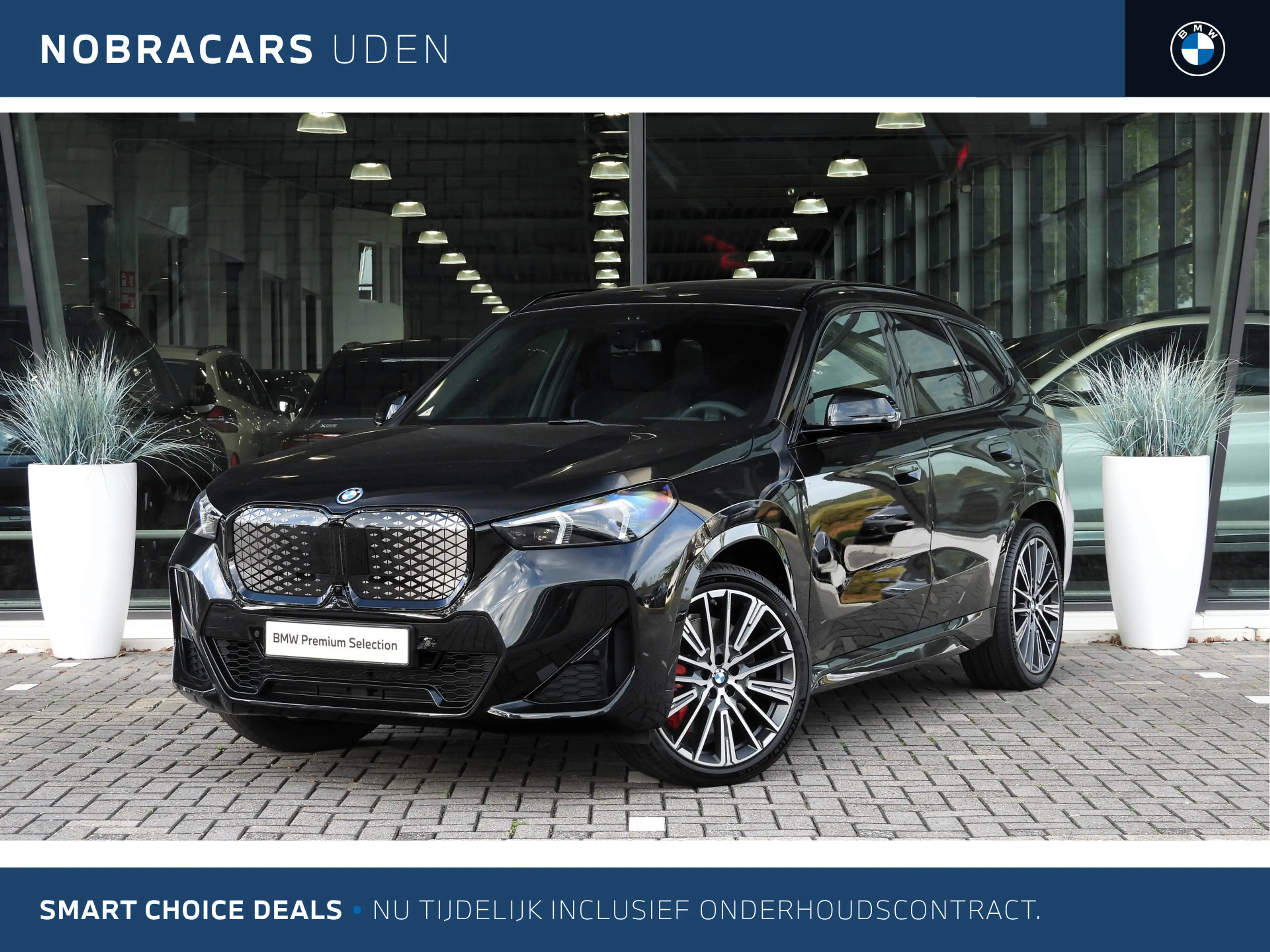 BMW iX1 eDrive20 M Sport / Panoramadak / Trekhaak / Sports
