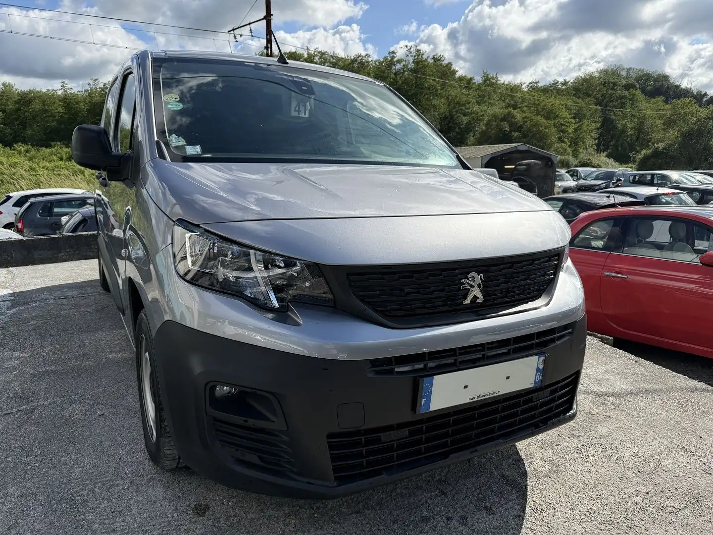 Peugeot Partner STANDARD 650KG BLUEHDI 100CH S\u0026S BVM5 ASPHALT Gris - 1