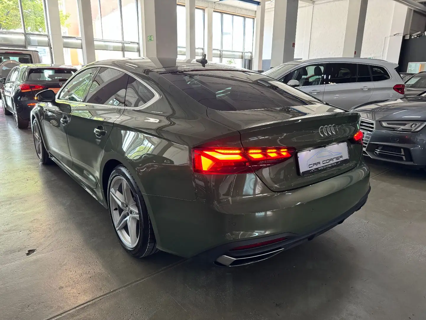 Audi A5 SP S-TRONIC SONDERLACKIERUNG S-LINE MEGA VOLL Vert - 2