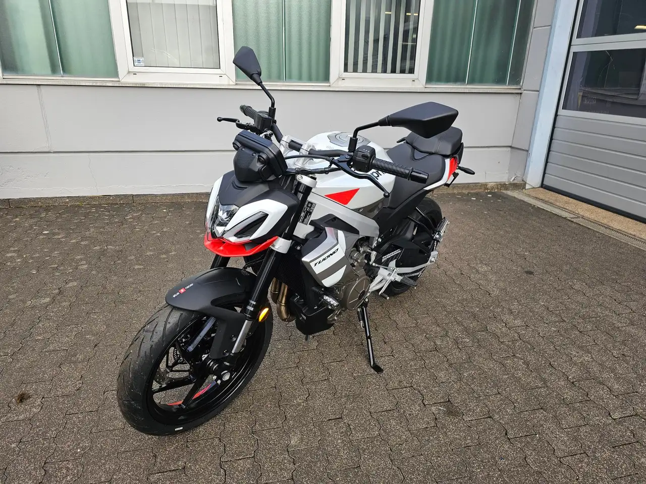 Aprilia Tuono