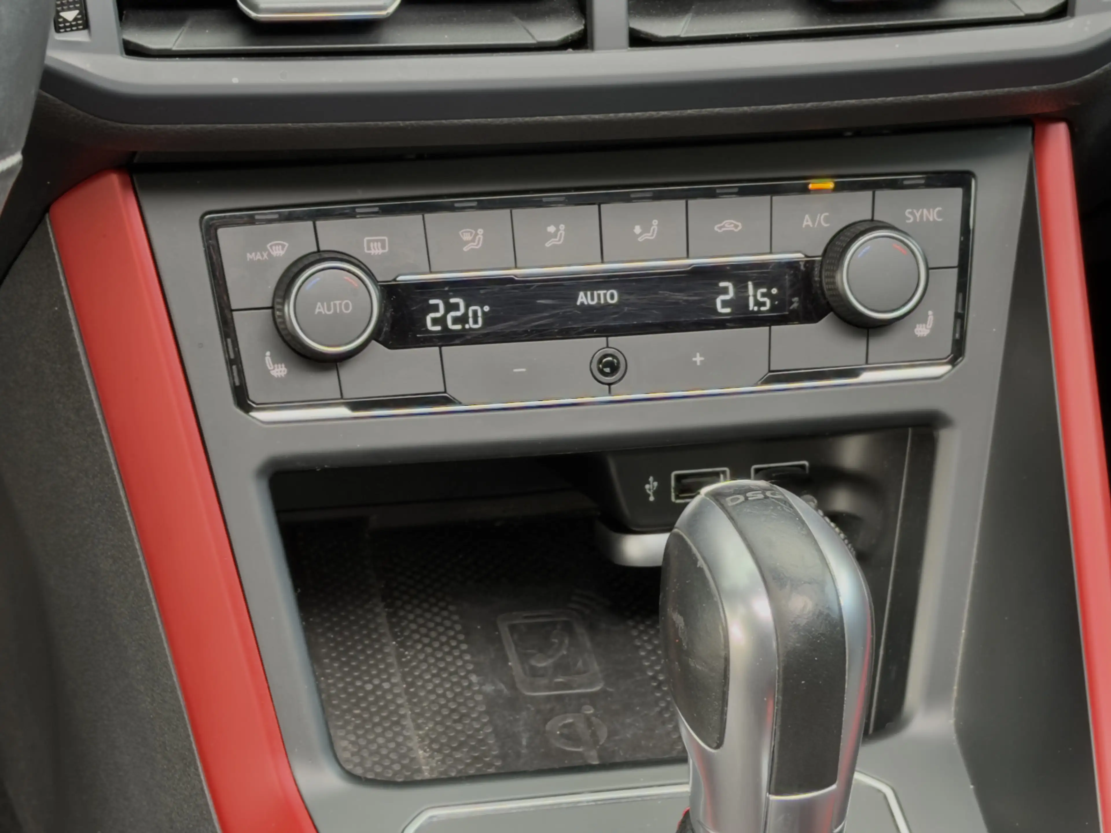 Volkswagen Polo GTI 2.0 TSI Pano, CarPlay, Camera, Clia, Blind spot — photo 9