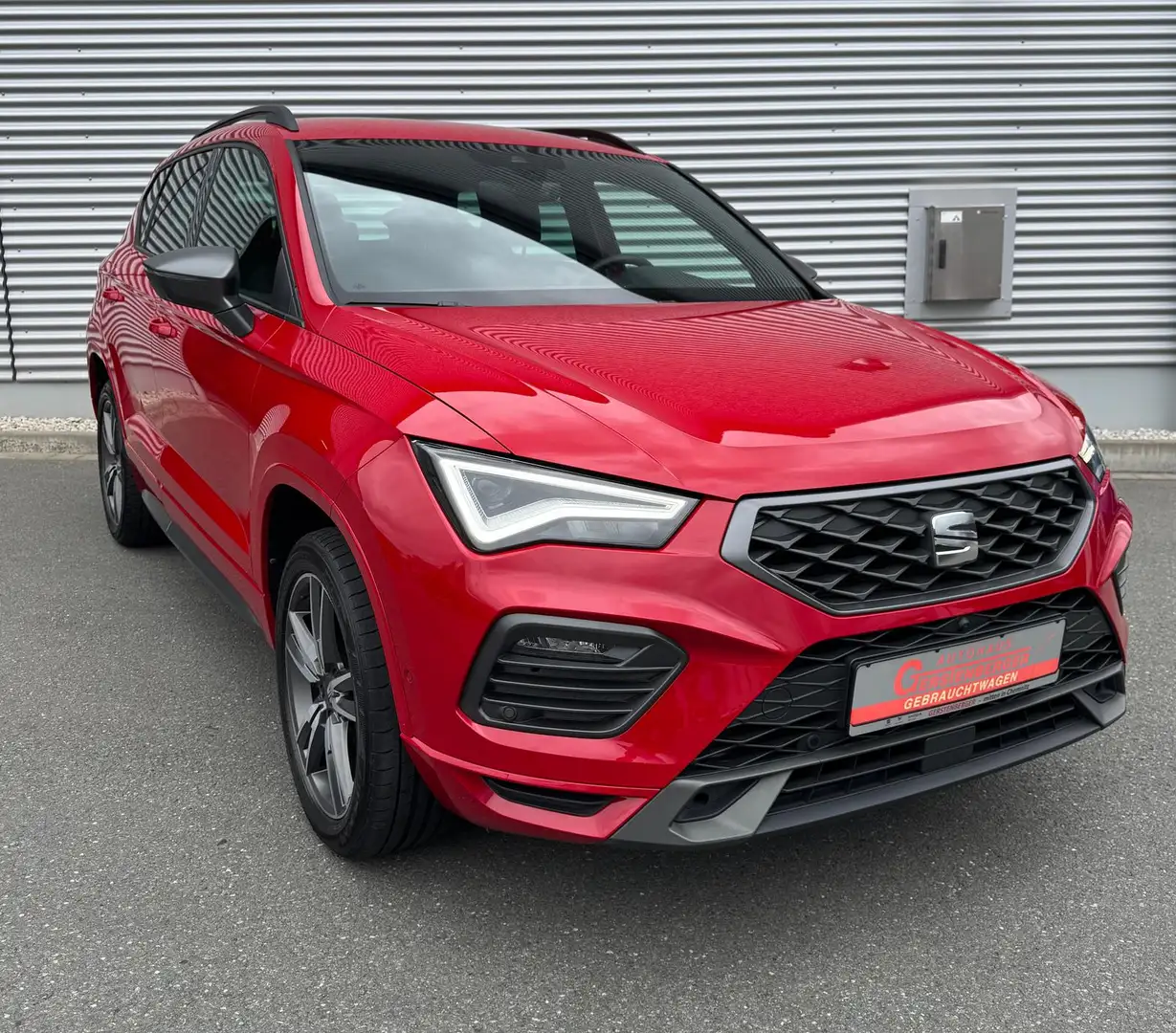 SEAT Ateca 1.5 TSI FR LED SHZ AHK NAVI Rood - 1