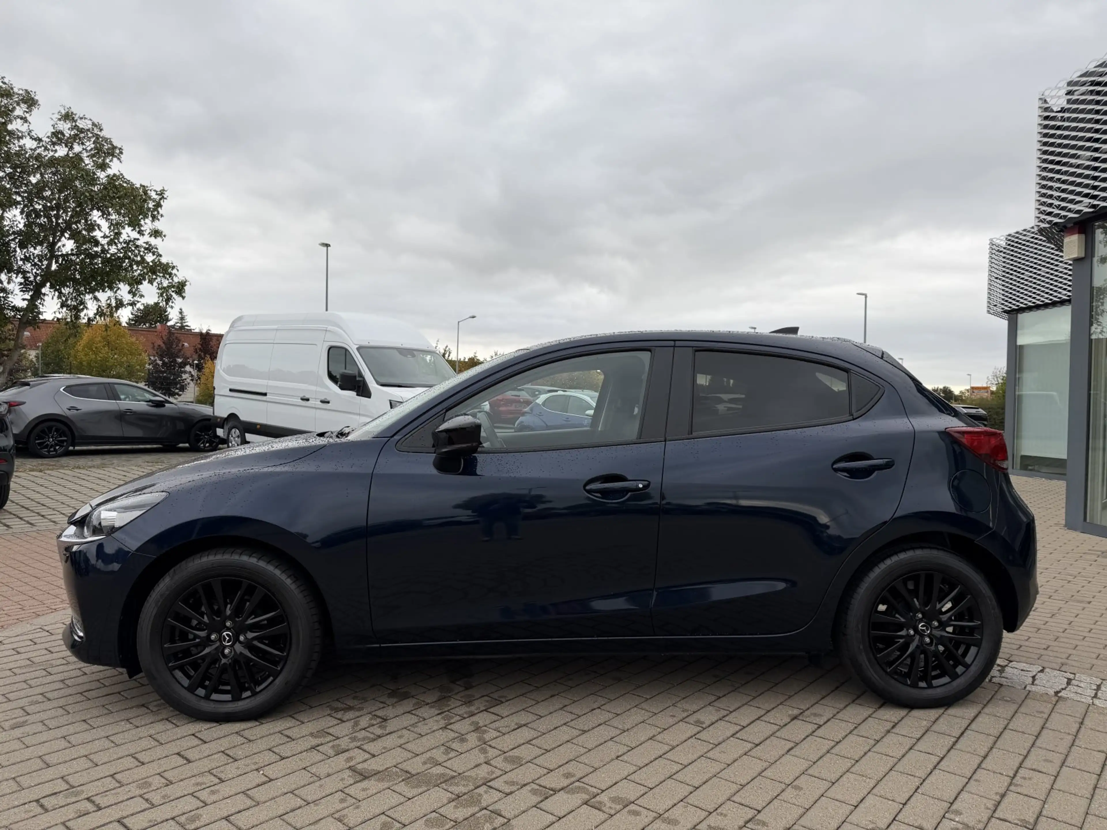 Mazda 2 SKY-G 1.5 90PS M Hybrid HOMURA NAVI/KAMERA/ACAA — photo 4