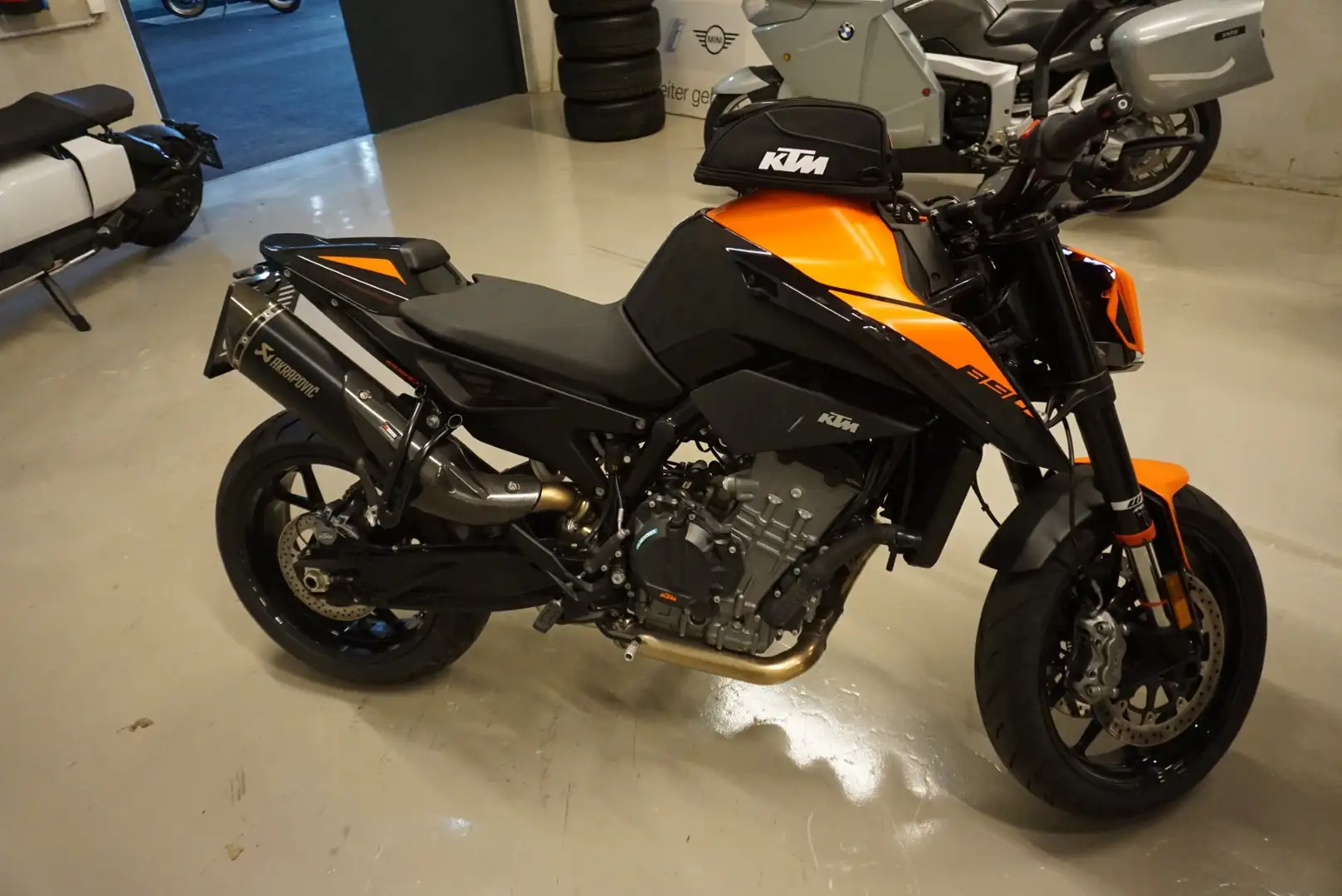 KTM 890 Duke 890 Duke Orange - 1