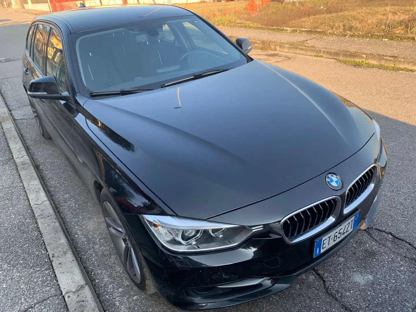 BMW 318 318d Gran Turismo Msport Noir - 1