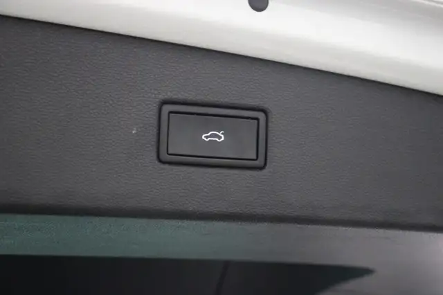 Volkswagen Tiguan view 14