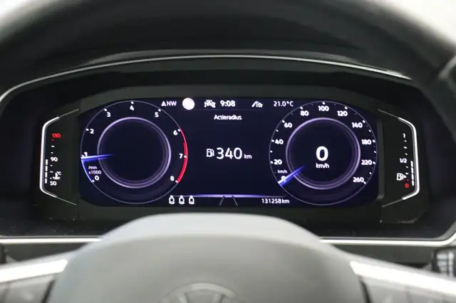 Volkswagen Tiguan view 5