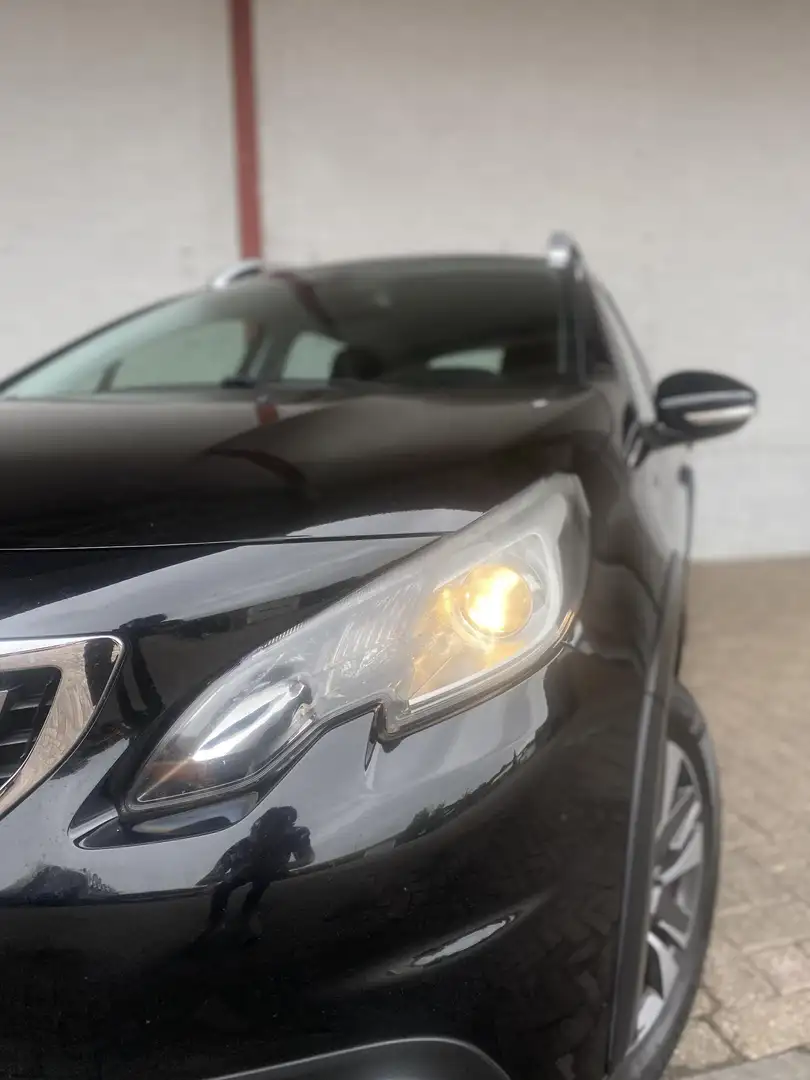 Peugeot 2008 1.2 Allure |Trekhaak!|Goed onderhouden!| Zwart - 2