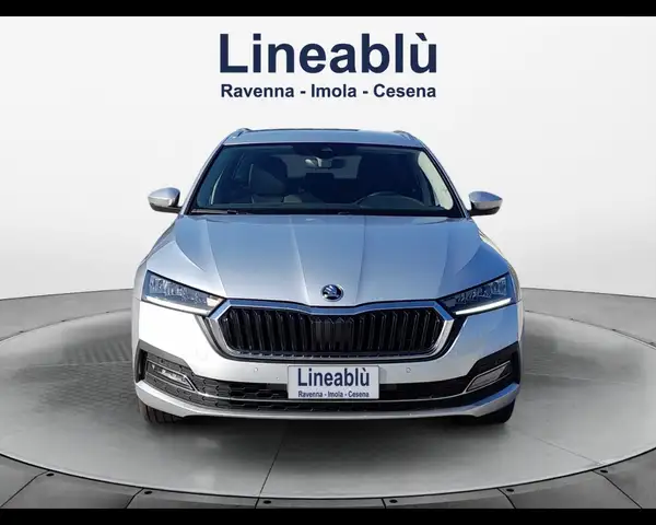 Skoda Octavia view 8