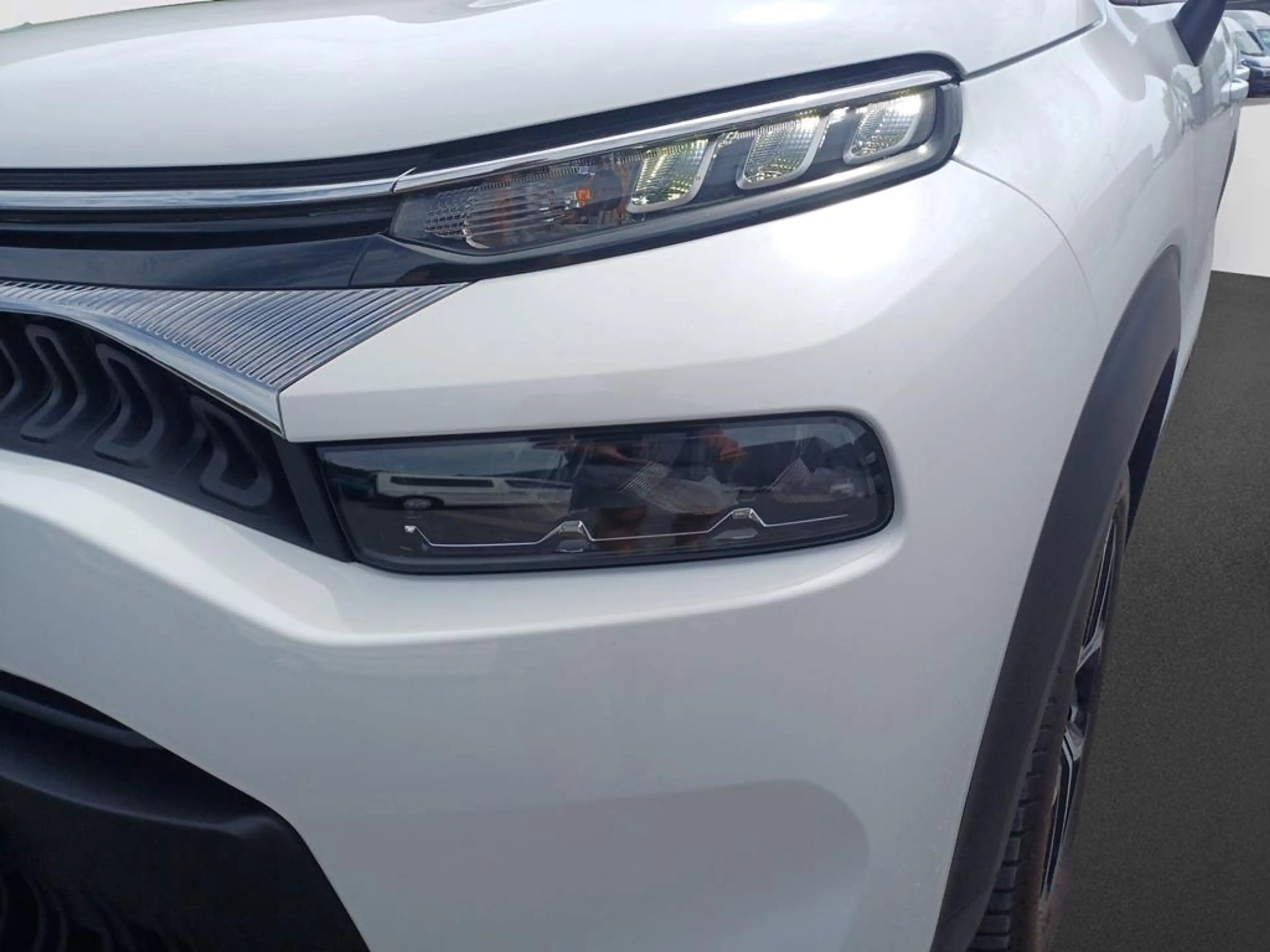 Citroen C3 Aircross PureTech 110 S&S Shine — photo 8
