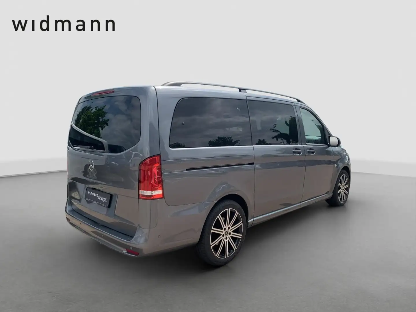 Mercedes-Benz Vito 124 CDI 4x4 Tourer PRO Sport Pano Standh. Airmatic Grey - 2