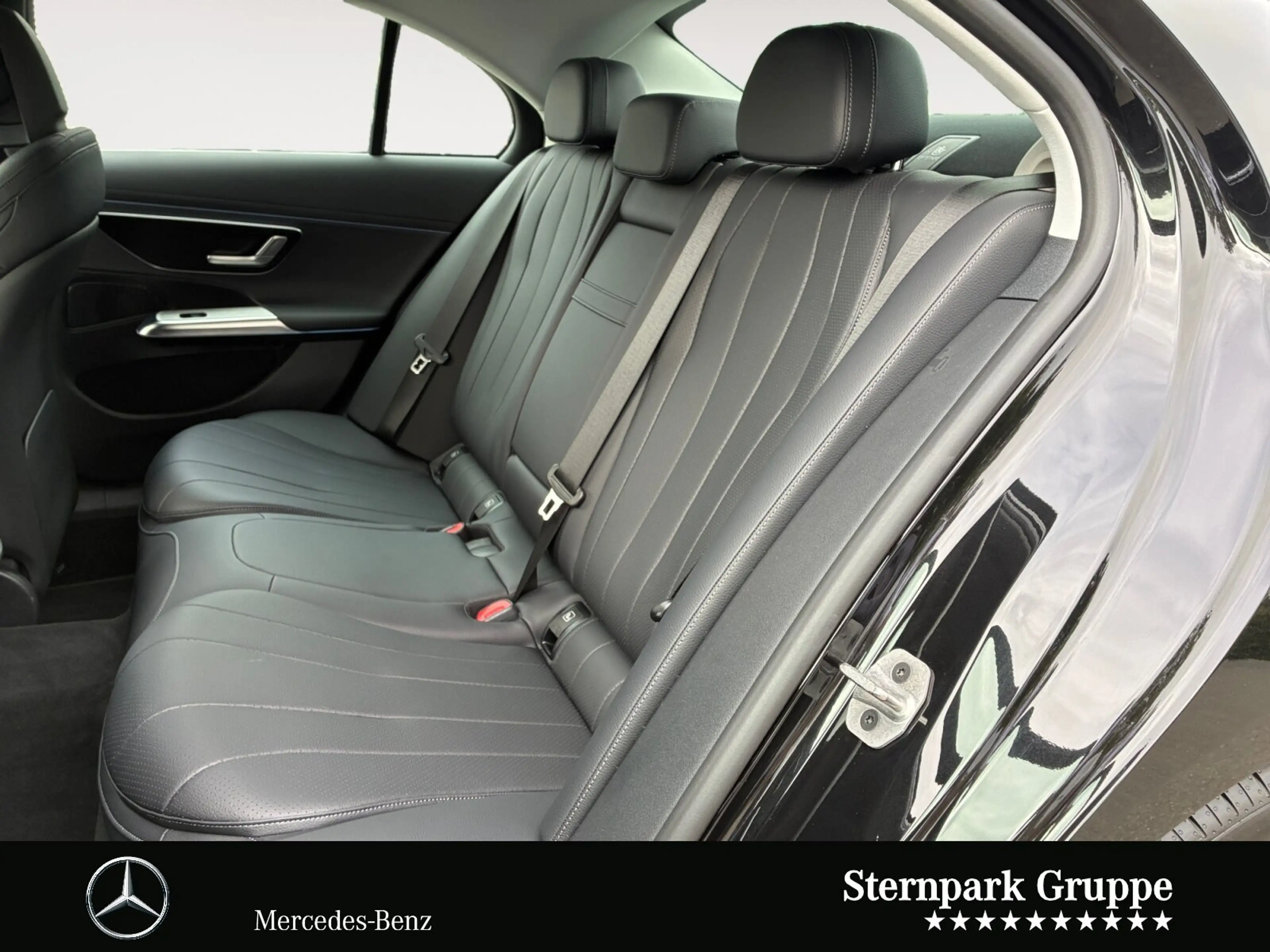Mercedes-Benz E 450 E 450 4M AVANTGARDE Advanced+*AHK*360*Distronic — photo 13