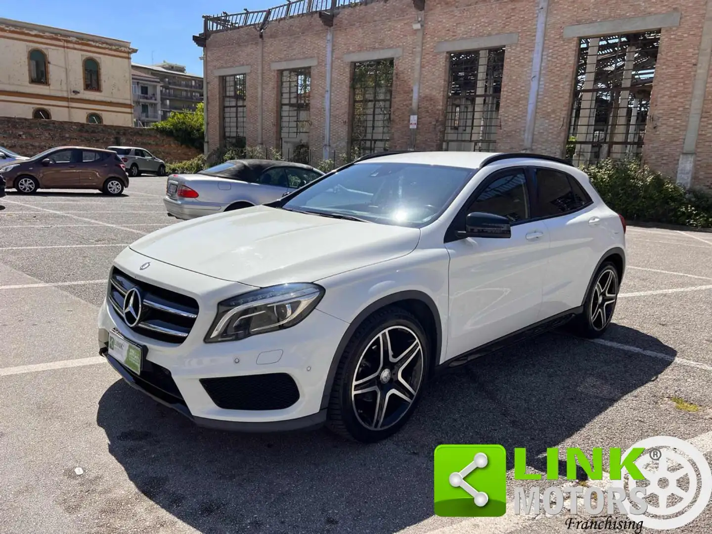 Mercedes-Benz GLA 200 MERCEDES GLA 200CDI Automatic Premium Bianco - 1