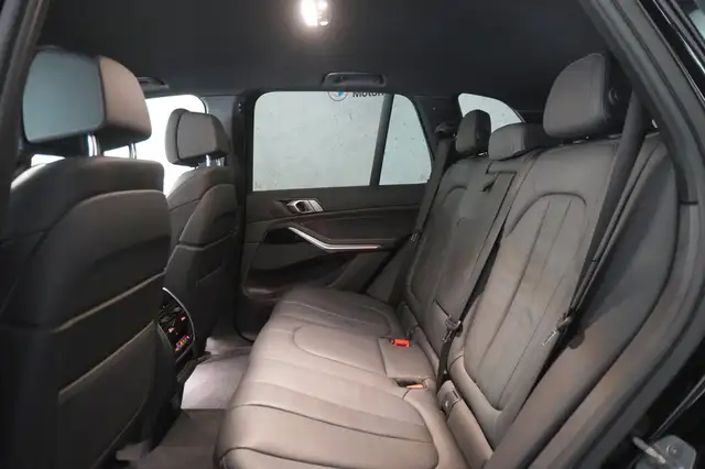 BMW X5 xDrive40i Ansicht 9