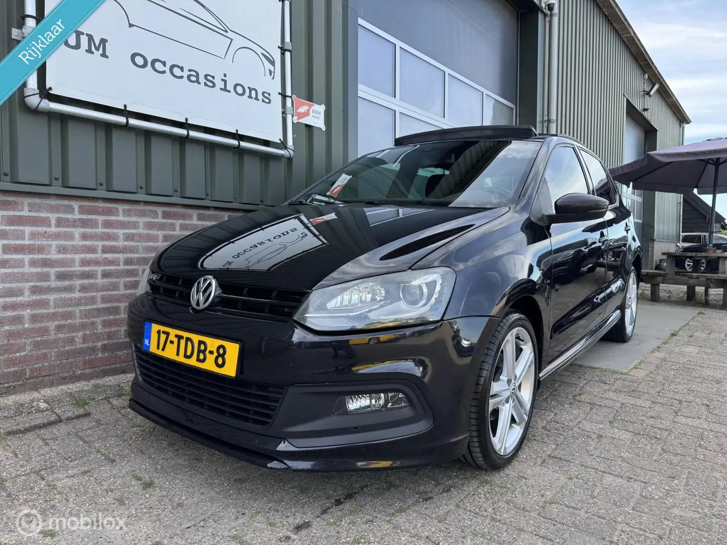 Volkswagen Polo 1.2 TSI R-Line|Pano|Clima|Navi|Bleutooth|Xenon| Zwart - 2