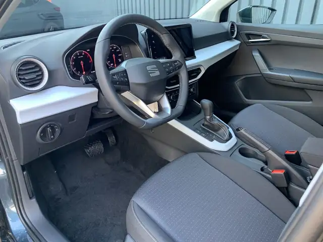 SEAT Arona view 10