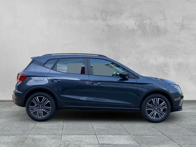 SEAT Arona view 6