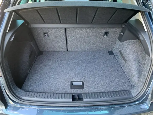 SEAT Arona view 12