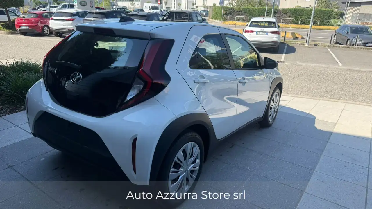 Toyota Aygo X 1.0 Active 72cv *PROMO AZZURRA*, миниатюра 4