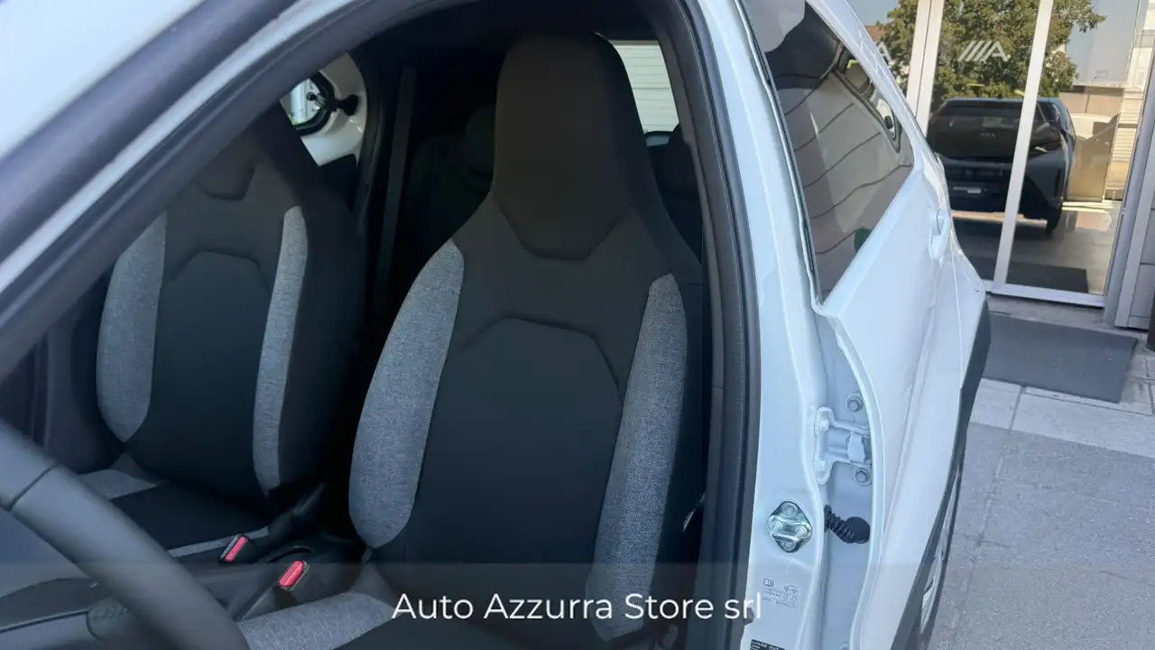 Toyota Aygo X 1.0 Active 72cv *PROMO AZZURRA*, миниатюра 8