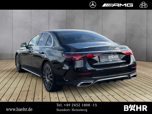 Mercedes-Benz 450 view 3