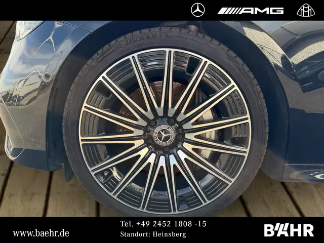 Mercedes-Benz 450 view 6